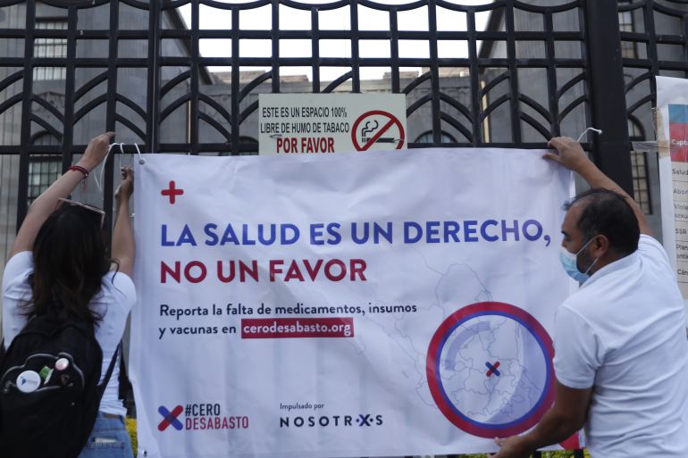 Protest outside Mexico Health Department