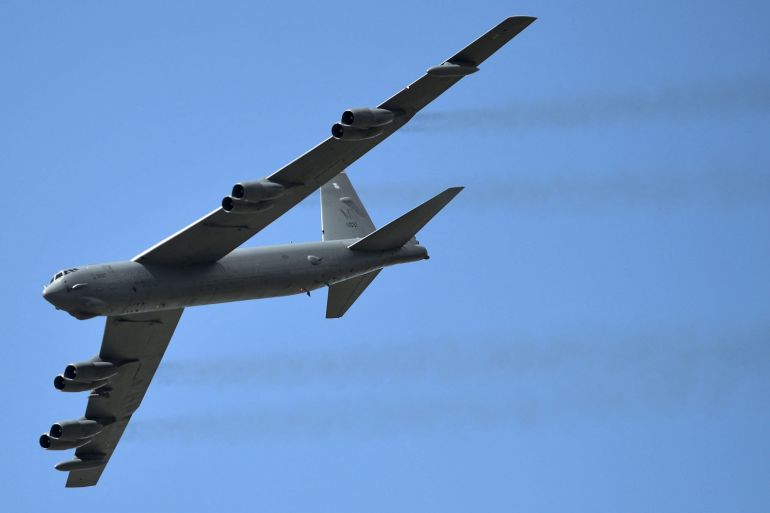 B52